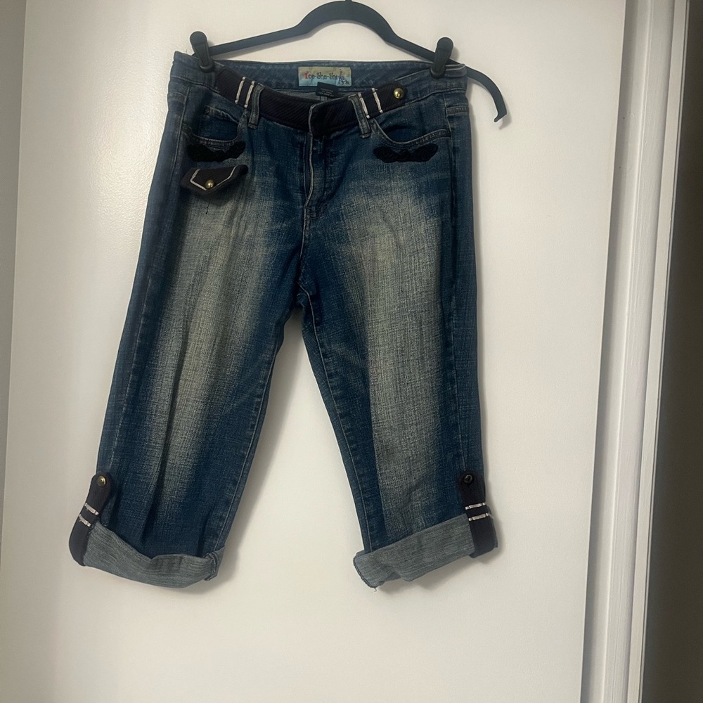 Blue Ankle Cropped Jeans with Faded Wash